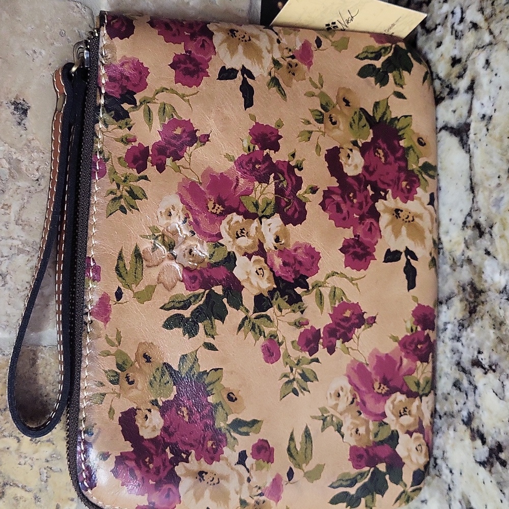 Patricia Nash Antique Rose Cassini Wristlet - Picture 4 of 9